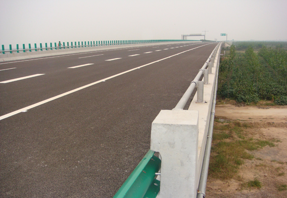 6、國(guó)家重點(diǎn)公路威烏線（S24）海陽(yáng)-即墨段高速公路工程項(xiàng)目