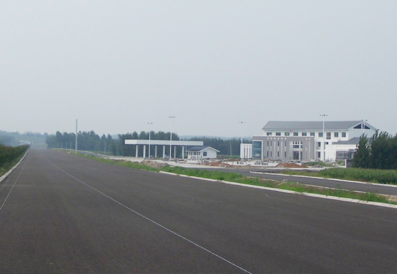 2、國高網(wǎng)長深線青州至臨沭（魯蘇界）公路 房建工程